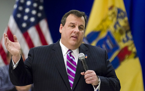 Report Clears Christie in Bridegate – Finds Him Thin, Pleasant and Handsome Too